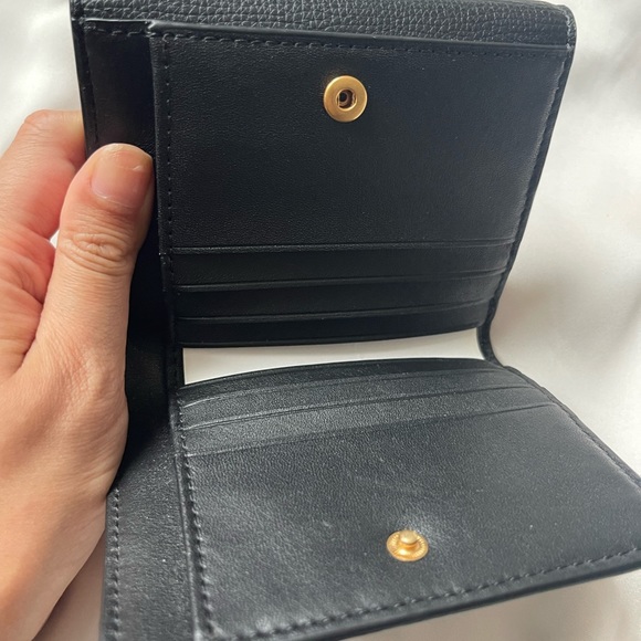 Tory Burch Kira Foldable Medium Wallet - Picture 4 of 6